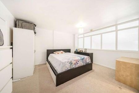 Calderwood Street, Woolwich, London, SE18 - Photo 2