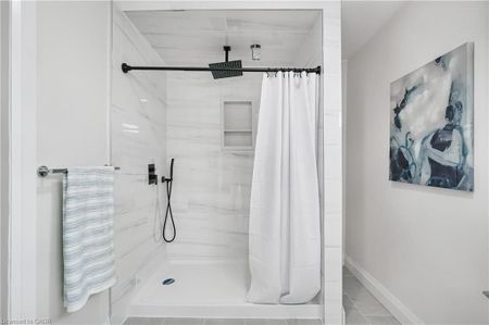 For Lease - 10 Comet Avenue Unit# 1, Hamilton, Ontario - Photo 3