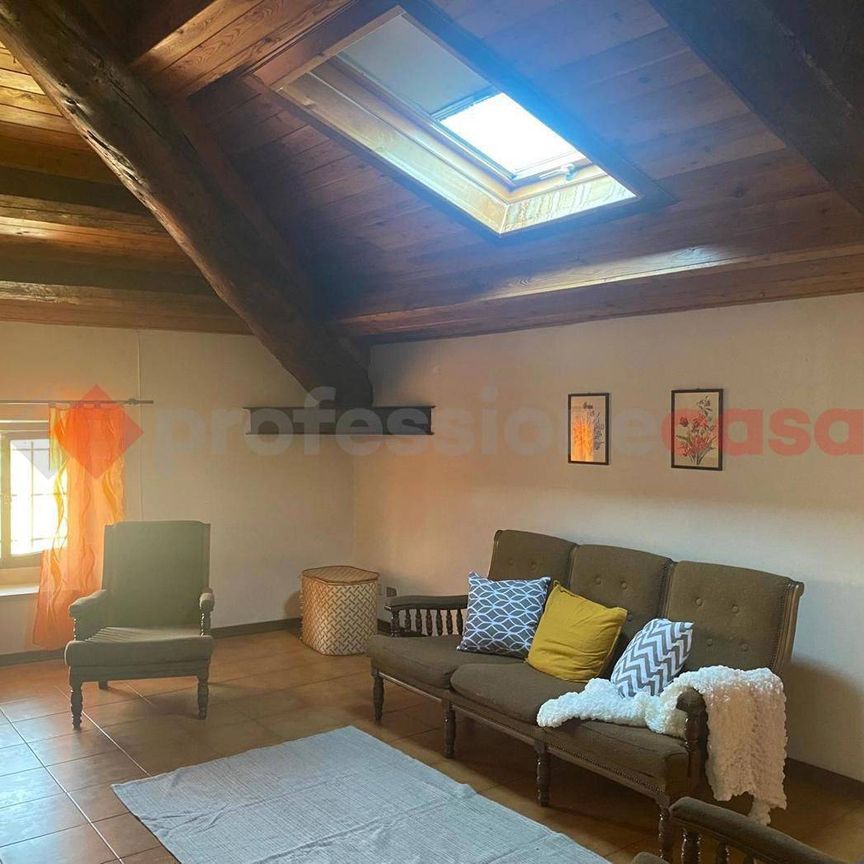 Trilocale via G. Garibaldi, snc, Centro, Castelnuovo di Garfagnana - Foto 1