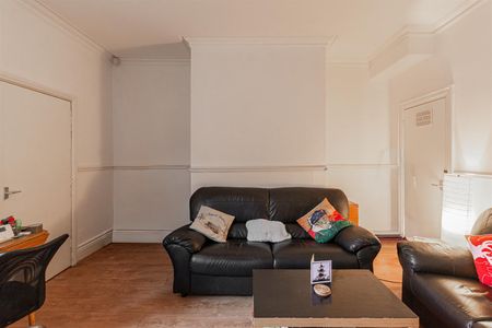 Lynnwood Terrace, Fenham, Newcastle Upon Tyne - Photo 4