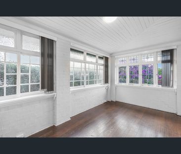 2/8 Waratah Street, Roseville, NSW 2069 - Photo 6