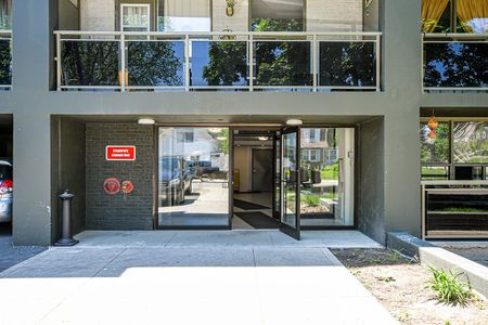 Nelson Manor - Photo 3