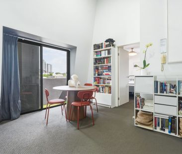 Stylish Inner-City Living in the Heart of Fortitude Valley - Photo 2