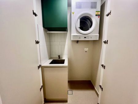 Brand New 2-Bedroom Apartment in West Village - Prime Inner-City Living! - Photo 5