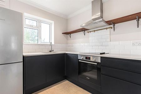 1 bedroom maisonette to rent - Photo 4