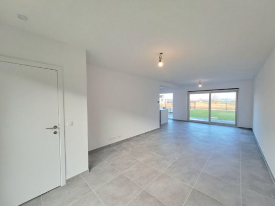 Uiterst energiezuinige nieuwbouwwoning in een rustige buurt - Foto 1