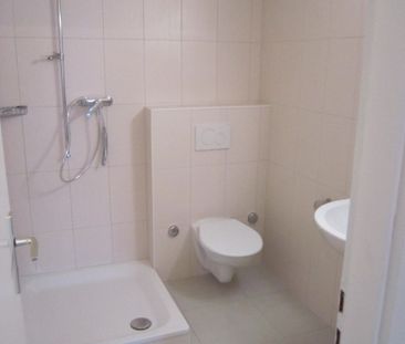 Joli appartement de 2 pièces au rez-de-chaussée - Photo 2