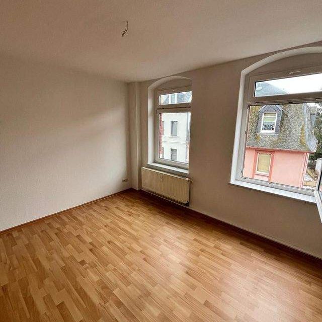 Frisch renovierte 2 Raum Wohnung Zwickau Brand Balkon zu vermieten - Photo 1