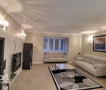 5 bedroom detached house to rent - Photo 1