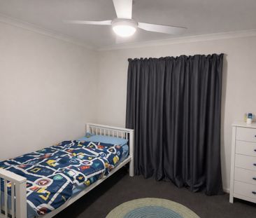 Modern & Spacious Family Home in a Quiet Location - Photo 5