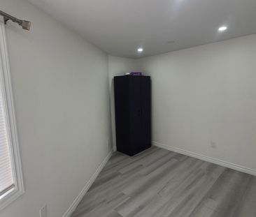 For Lease - 17 Joseph Street, Brampton, Ontario - Photo 5