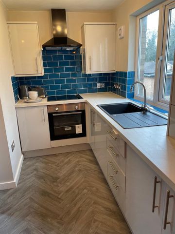 1 bedroom in a house share to rent - Photo 3