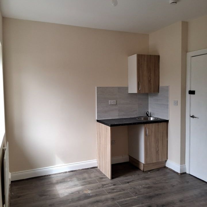 Studio Flat, Ghent Street, SE6 - Photo 1