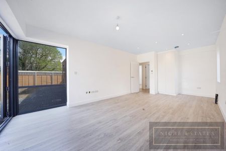 4 bedroom detached bungalow to rent - Photo 5