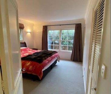 Spacious family home on Arney Road - Photo 1