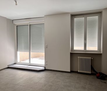 Location Appartement 2 pièces 57m² RUELLE SUR TOUVRE 16600 - Photo 1