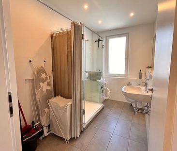 Moderne, helle, renovierte 2-Zimmer-Wohnung am Fürther Stadtpark in... - Foto 1