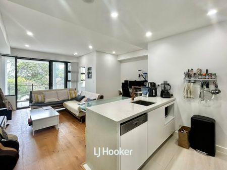 206/6 Pearson Ave, Gordon NSW, Belconnen - Photo 2