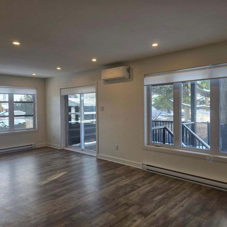 **Immeuble magnifiquement entretenu avec un hall d'entrée impressionnant ! - Photo 1