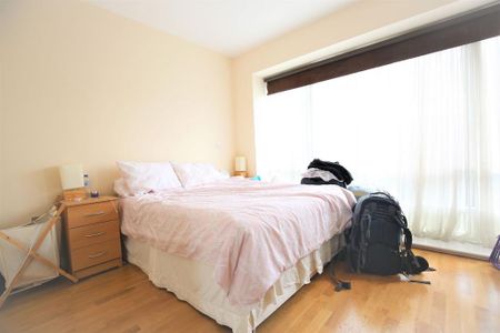 3 bedroom flat to rent - Photo 3