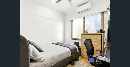 "When contemporary meets modern" - Photo 4