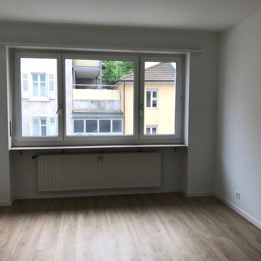 "Sanierte Wohnung mit Balkon an Seitenstrasse im Kleinbasel" - Foto 1