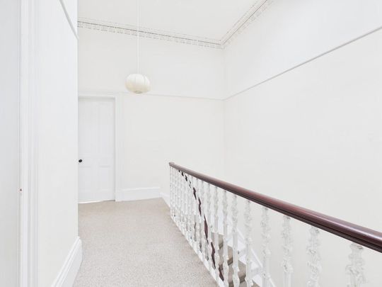 3 bedroom apartment to rent - Photo 1