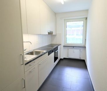 "4.0 Zimmerwohnung in der Längi" - Photo 2