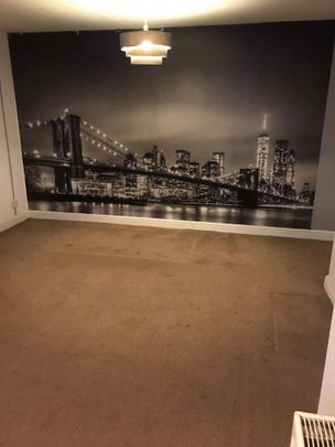 4 bedroom terraced house to rent - Photo 1