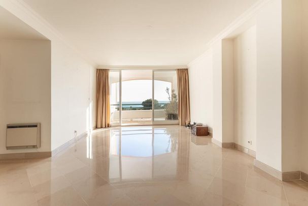 4 Bedroom Apartment with swimming pool, Gandarinha, Cascais - Photo 1