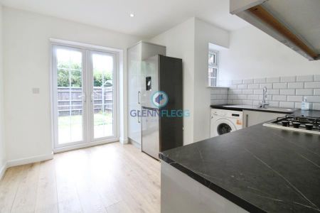 2 bedroom terraced house to rent - Photo 5