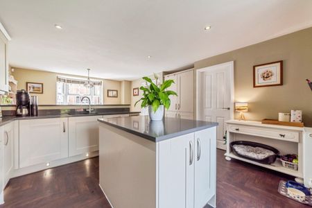 Caldicot Gardens - Photo 4