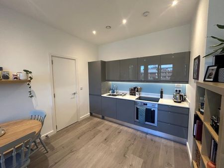 1 bedroom apartment to rent - Photo 2