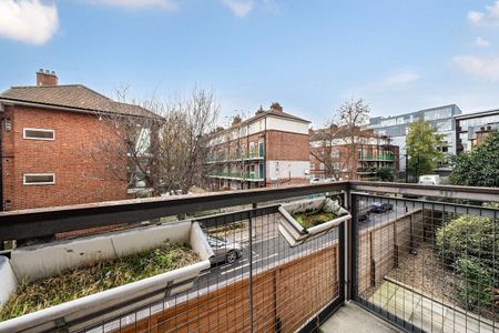 2 bedroom apartment to rent - Photo 2