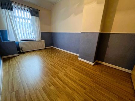 2 bedroom terraced house to rent - Photo 4