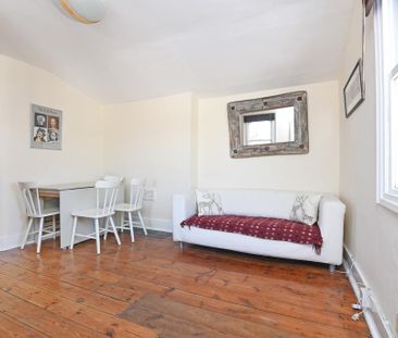 1 bedroom property to rent - Photo 2