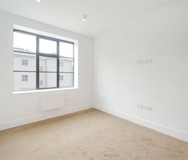 Mitcham Lane - Photo 5