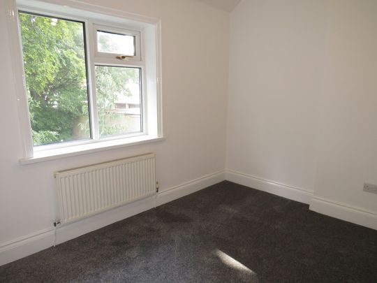 Whiteley Avenue, Sowerby Bridge - Photo 1