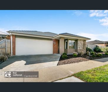 95 Hennessey St, Moe, Vic 3825 - Photo 3