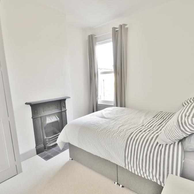 1 bedroom in a house share to rent - Photo 1