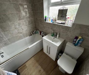 4 bedroom house share to rent - Photo 3