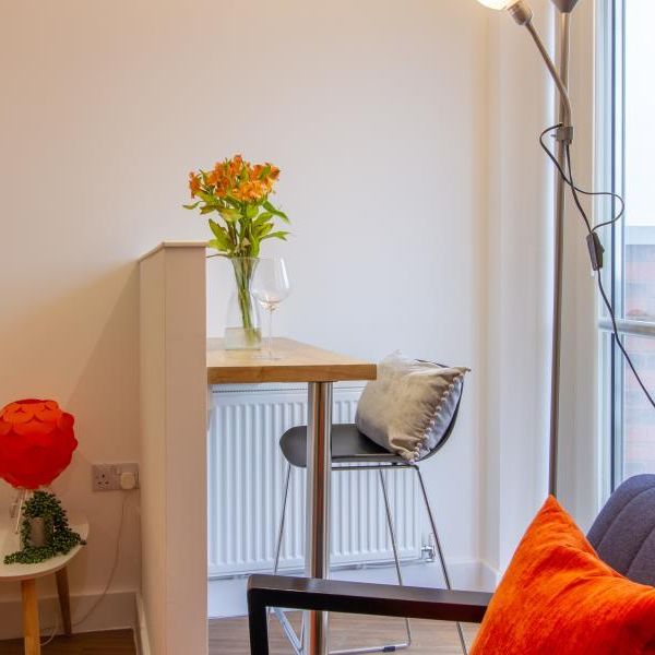 Studio to rent - Photo 1