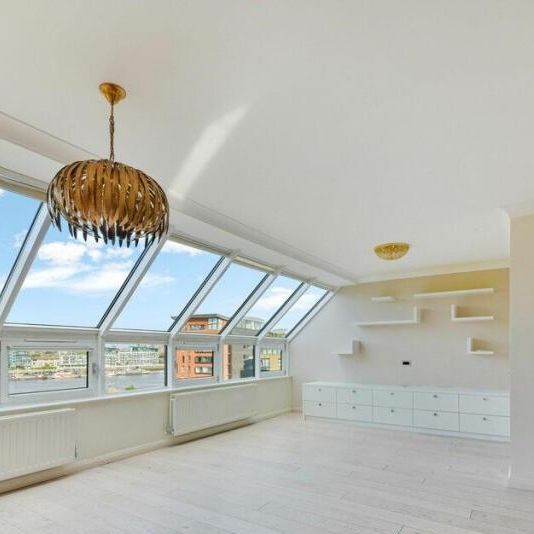 2 bedroom penthouse to rent - Photo 1