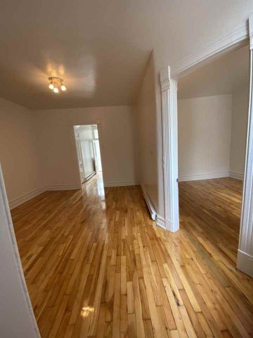 3435 Rue de Bullion apartment — Montréal, QC (3-Bedroom) - 3 Bedroom - Photo 2