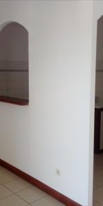 Location Appartement 3 pièces 51m² LE TAMPON 97430 - Photo 4