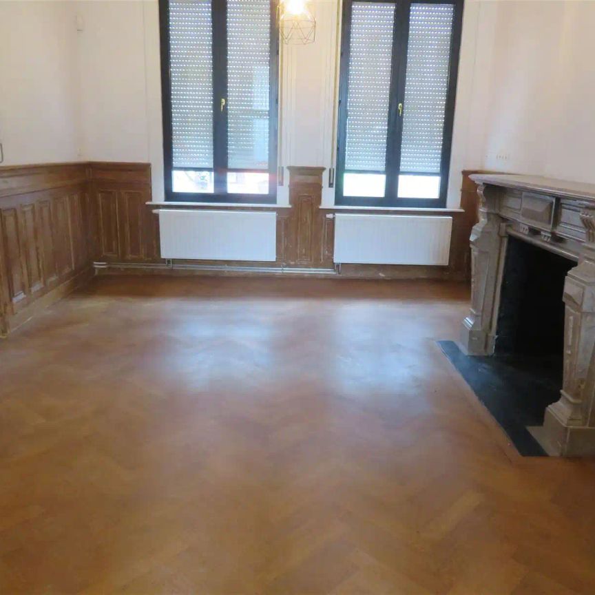 Uniek appartment met binnentuin in beschermde woning! - Photo 1