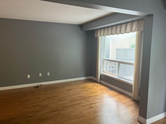 For Lease - 44 Karalee Crescent, Cambridge, Ontario - Photo 1