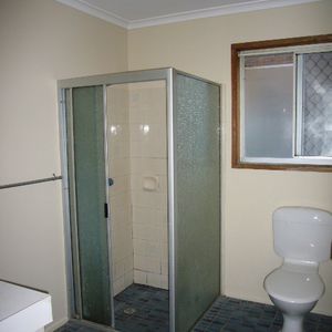 2 BEDROOM UNIT IN CONVENIENT LOCATION - Photo 2