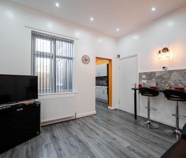 5 bedroom house of multiple occupation to rent - Photo 4