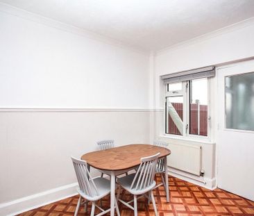 2 bedroom semi-detached house to rent - Photo 2